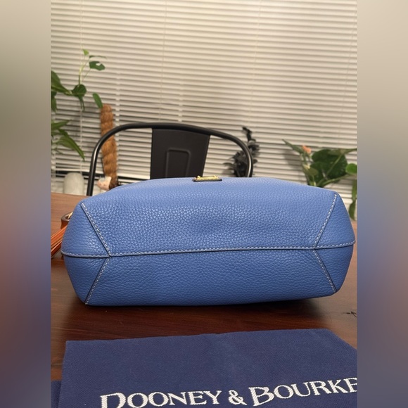 Dooney and Bourke pebble grain Twist Strap Hobo in azure. - Picture 2 of 10